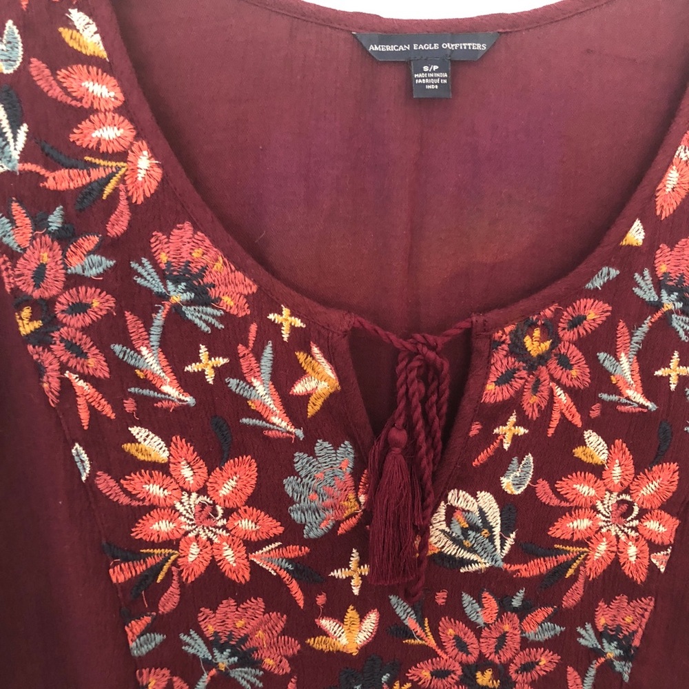 Maroon embroidered AE top - Picture 3 of 3
